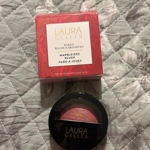 Laura Geller Baked Marbleized Blush in Pink and Gold